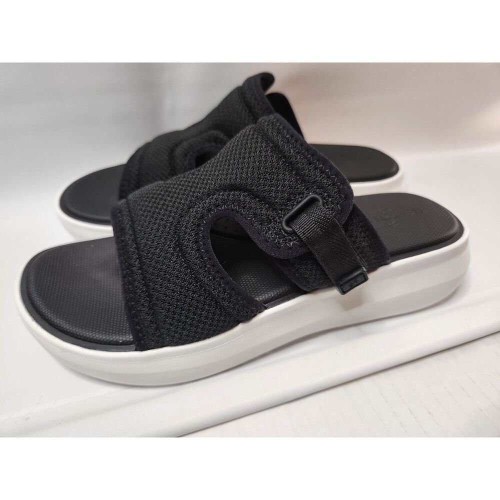 Clarks Cloudsteppers Sandals Women’s Size 8 Black